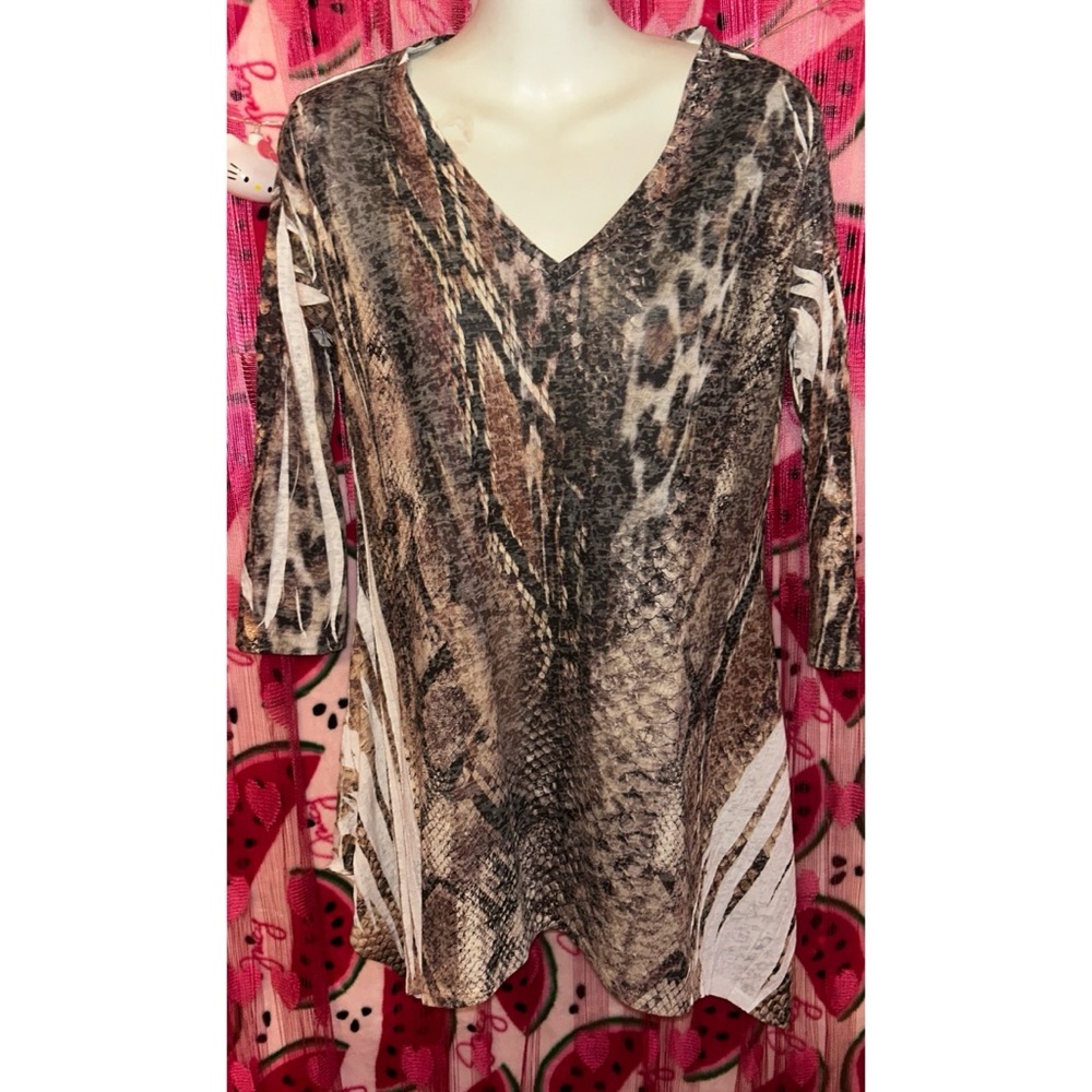🤎 Y2K Asymmetrical Animal Print Top